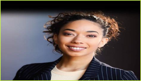 Carmen Kass Net Worth: Details About Modeling, Income, Cars, Age, Career - SarkariResult